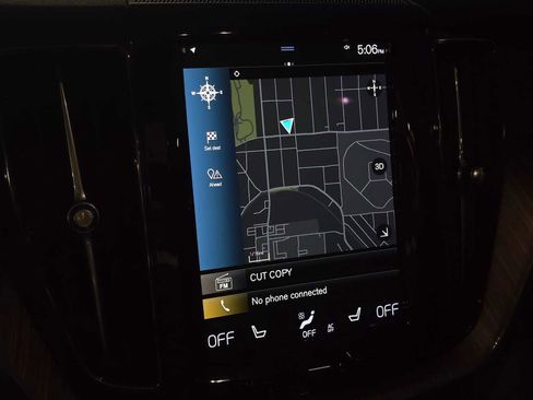 Certified 2021 Volvo XC60 T5 Momentum w/ Advanced Package image 27