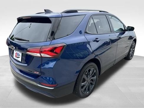 Used 2022 Chevrolet Equinox RS w/ LPO, Floor Liner Package AWD/4WD image 5