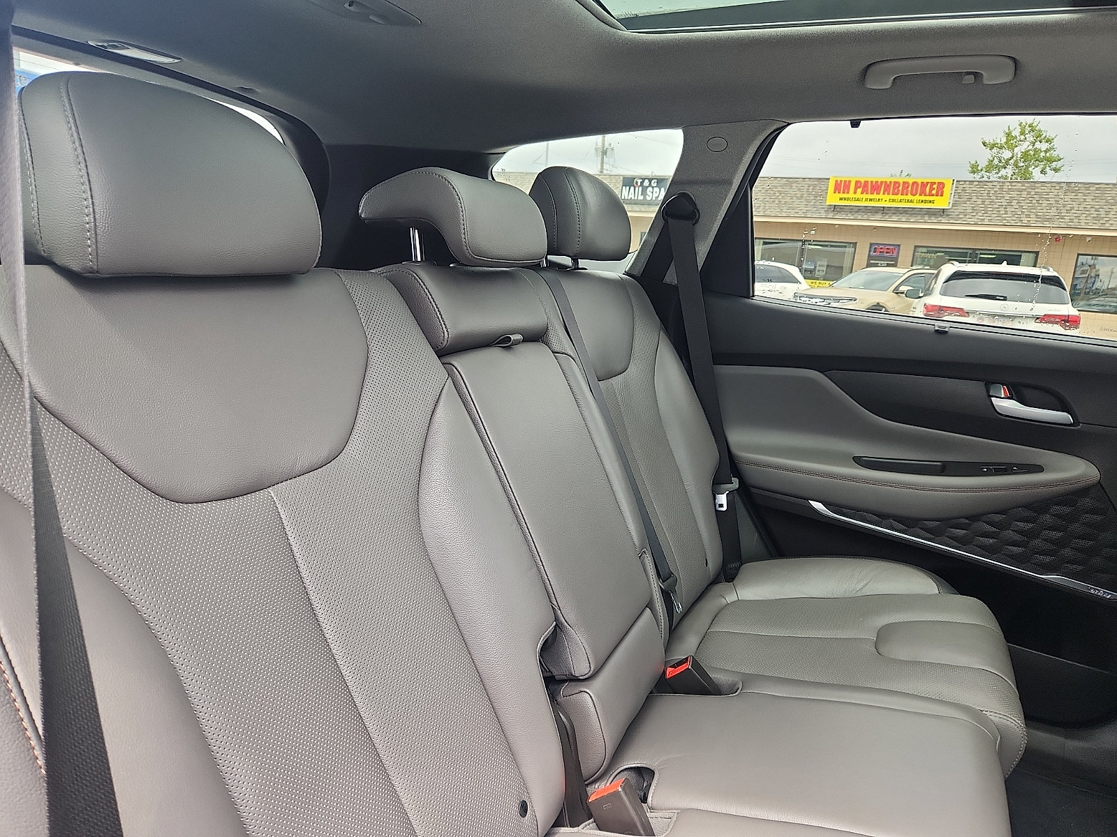 Used 2020 Hyundai Santa Fe Limited w/ Cargo Package AWD/4WD image 29