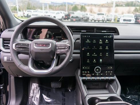 New 2026 GMC Terrain Elevation w/ Elevation Premium Package AWD/4WD image 13