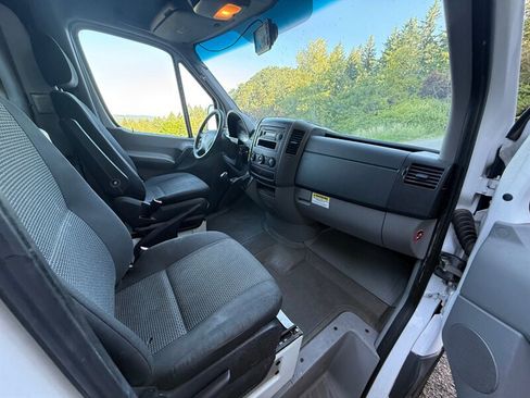 Used 2012 Mercedes-Benz Sprinter 2500 w/ Additional Battery Pkg image 10