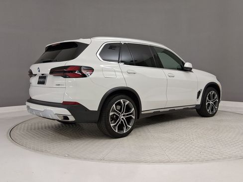 Used 2026 BMW X5 sDrive40i w/ Parking Assistance Package RWD image 9
