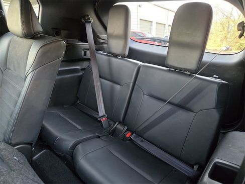 Used 2024 Mitsubishi Outlander SE image 10