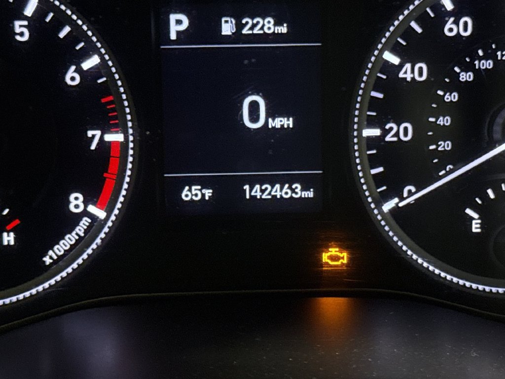 Used 2019 Hyundai Santa Fe SE FWD image 13