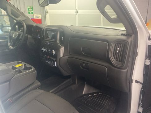 New 2025 GMC Sierra 3500 Pro w/ Convenience Package image 18