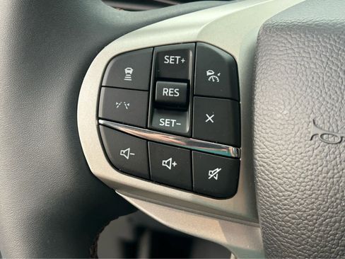 New 2026 Ford Explorer Active AWD/4WD image 23