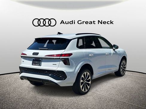 New 2026 Audi Q3 quattro 2.0T AWD/4WD image 8