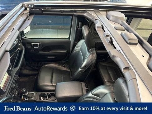 Used 2020 Jeep Wrangler Unlimited Sahara AWD/4WD image 21