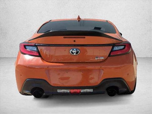 Certified 2023 Toyota GR86 10th Anniversary SE RWD image 6