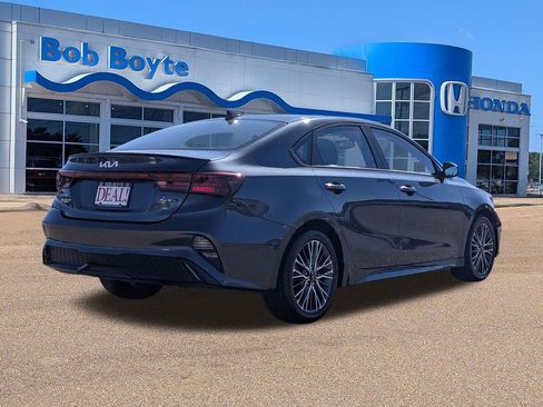 Used 2023 Kia Forte GT-Line image 5