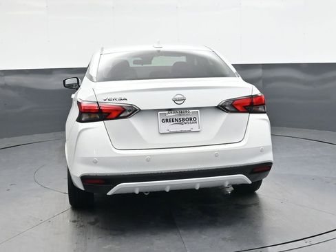 Certified 2025 Nissan Versa SV w/ Trunk Package image 5