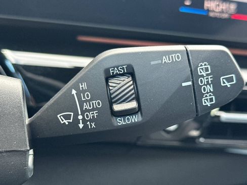 Used 2025 BMW X1 xDrive28i w/ Premium Package image 34