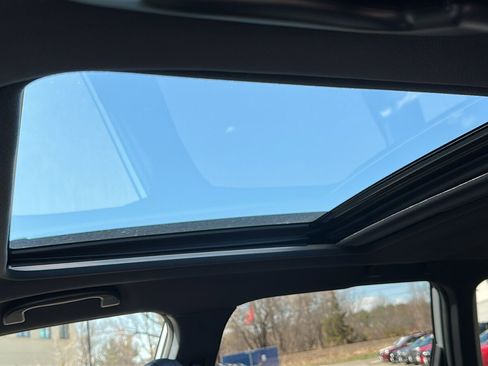 Certified 2025 Subaru Forester Limited image 11