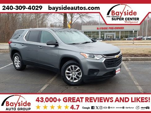 Used 2019 Chevrolet Traverse LS image 1