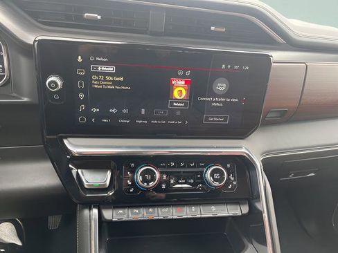 Used 2025 GMC Sierra 1500 Denali Ultimate image 11