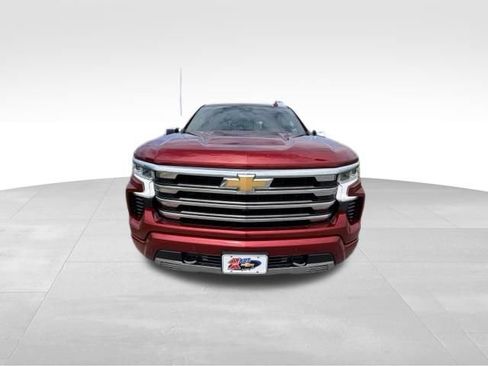 Certified 2023 Chevrolet Silverado 1500 High Country w/ Technology Package AWD/4WD image 3