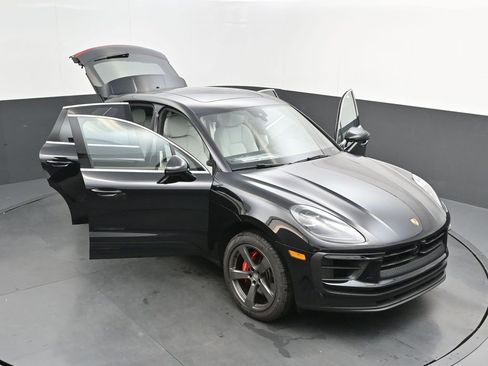 New 2025 Porsche Macan S image 45