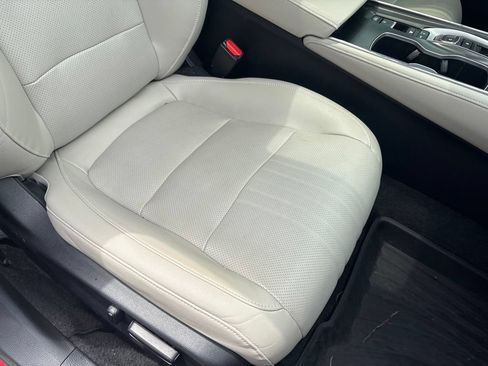 Used 2020 Honda Accord Touring image 29
