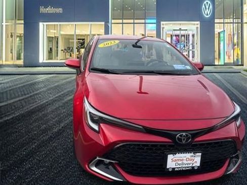 Used 2023 Toyota Corolla XSE FWD image 7