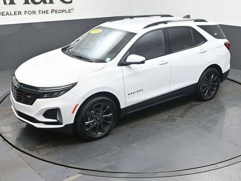 Certified 2024 Chevrolet Equinox RS FWD image 44