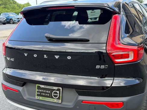 Certified 2023 Volvo XC40 B5 Plus w/ Driver Assist Package AWD/4WD image 11