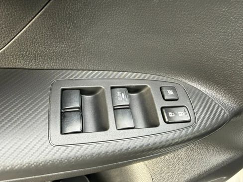 Used 2018 Mitsubishi Eclipse Cross LE AWD/4WD image 36