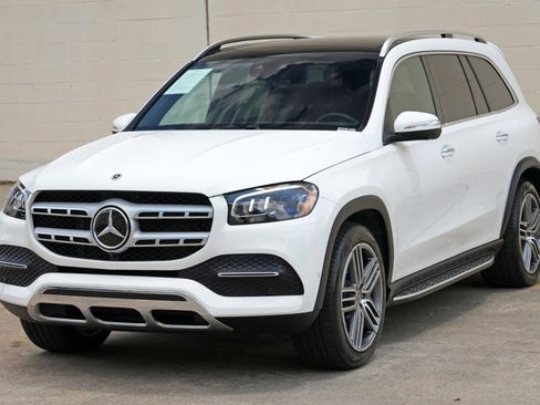 Used 2023 Mercedes-Benz GLS 450 4MATIC image 54