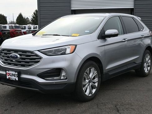 Used 2022 Ford Edge Titanium w/ Equipment Group 301A image 12