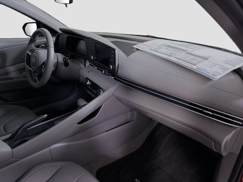 Used 2025 Hyundai Elantra Sport FWD image 27
