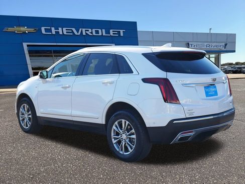 Used 2021 Cadillac XT5 Premium Luxury image 3