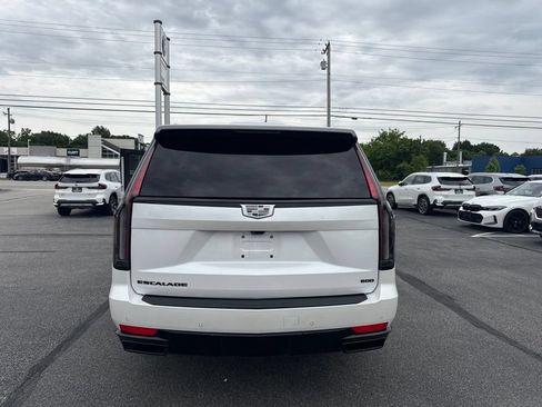 Used 2024 Cadillac Escalade ESV Sport Platinum w/ LPO, ONYX Package AWD/4WD image 22