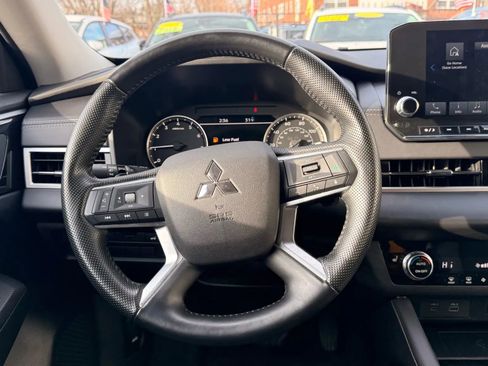 Used 2024 Mitsubishi Outlander Ralliart image 19