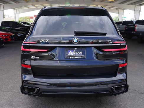 Used 2024 BMW X7 xDrive40i w/ M Sport Package AWD/4WD image 4
