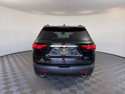 Used 2023 Chevrolet Traverse LT w/ LPO, Floor Liner Package AWD/4WD image 10