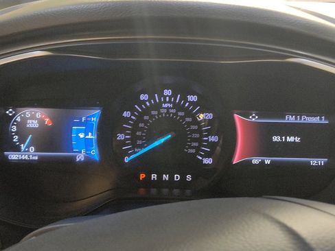 Used 2019 Ford Fusion SEL image 23