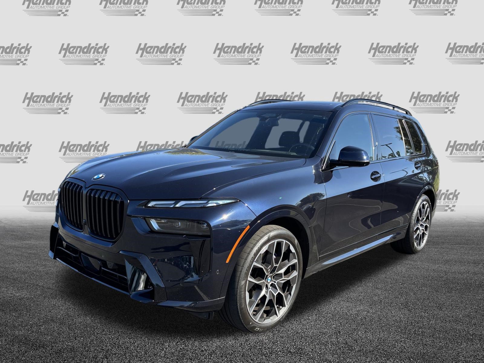 Certified 2025 BMW X7 xDrive40i w/ M Sport Package AWD/4WD image 5