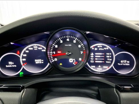 Used 2023 Porsche Cayenne image 23