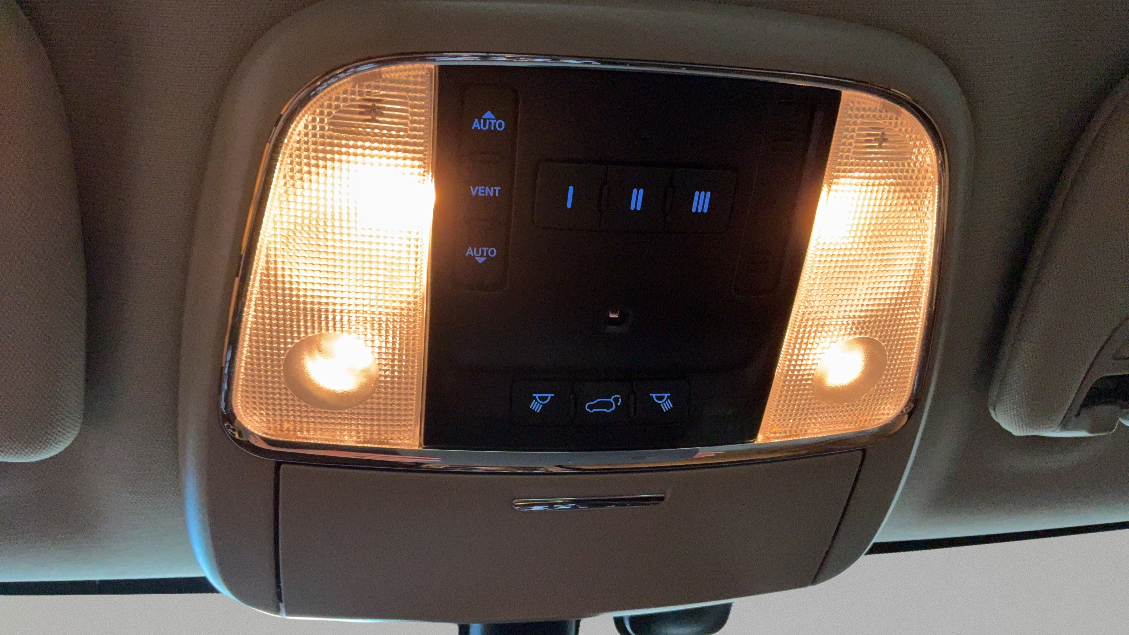 Used 2020 Jeep Grand Cherokee Limited RWD image 13