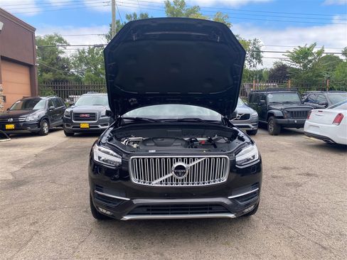Used 2016 Volvo XC90 T6 Inscription w/ Vision Package image 11