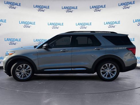 Used 2020 Ford Explorer XLT w/ Equipment Group 202A image 10