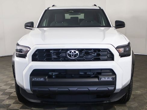 Used 2025 Toyota 4Runner TRD Off-Road image 10