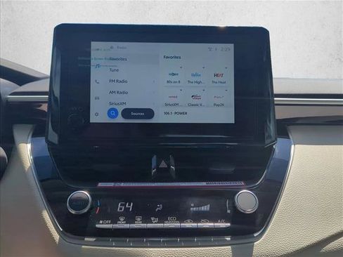 Used 2025 Toyota Corolla LE image 17