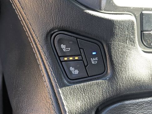 Used 2016 GMC Yukon Denali w/ Open Road Package image 24