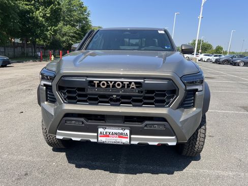 New 2026 Toyota Tacoma 4x4 Double Cab Hybrid image 2