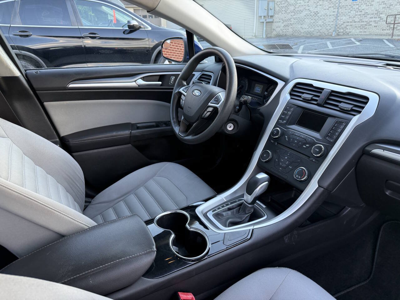 Used 2014 Ford Fusion S FWD image 21