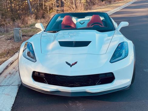 Used 2015 Chevrolet Corvette Z06 w/ 3LZ Preferred Equipment Group image 20