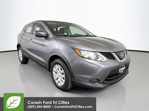 Used 2019 Nissan Rogue Sport S AWD/4WD image 1