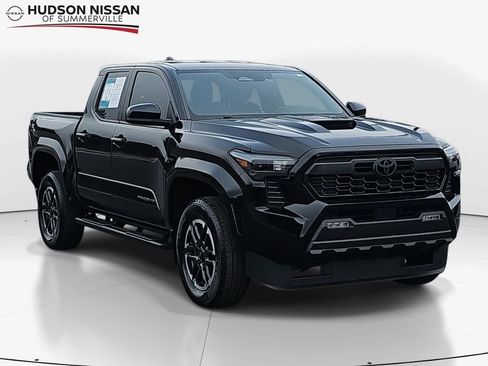 Used 2024 Toyota Tacoma TRD Sport image 1