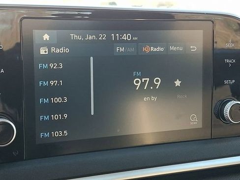 Used 2023 Hyundai Sonata SE w/ Preferred Accessory Package FWD image 13