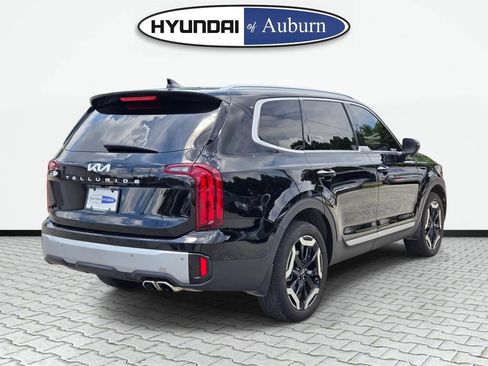 Used 2025 Kia Telluride S FWD image 5
